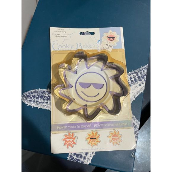 COOKIE BAKER'S: CUTTER & STAMP - #CB1986-123 Metal & Foam SUN SUNGLASSES - Picture 2 of 3